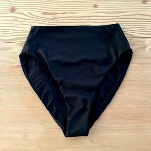 Left On Friday Hi Hi bottoms. Size large. Black.